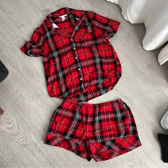 Victoria's secret red plaid pajamas hotsell